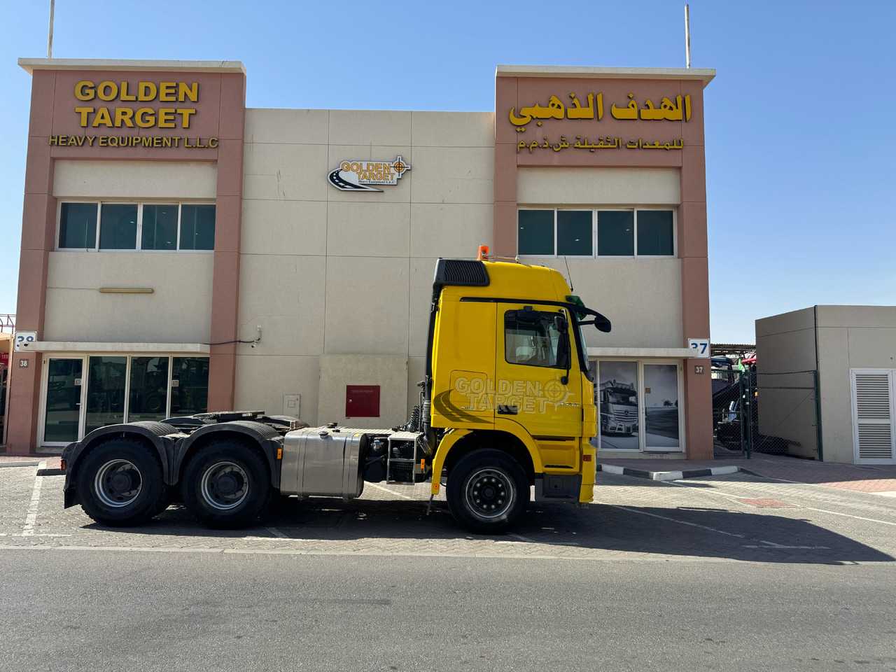 Mercedes Benz ACTROS 3355 6x4 Head Truck - Tracteur routier: photos 4 Mercedes Benz ACTROS 3355 6x4 Head Truck - Tracteur routier: photos 4