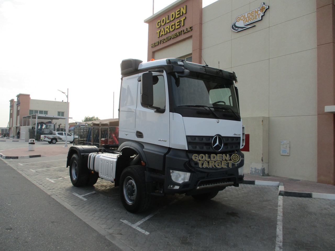 Mercedes-Benz Actros 2045 4x4 Head Truck - Tracteur routier: photos 1 Mercedes-Benz Actros 2045 4x4 Head Truck - Tracteur routier: photos 1