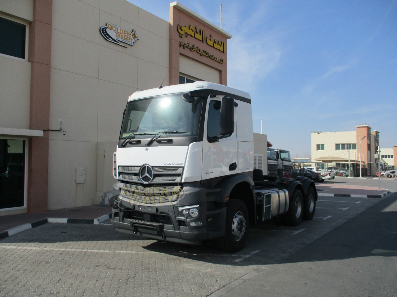 Mercedes-Benz Actros 3342 6x4 Right Hand Head Truck - Tracteur routier: photos 2 Mercedes-Benz Actros 3342 6x4 Right Hand Head Truck - Tracteur routier: photos 2