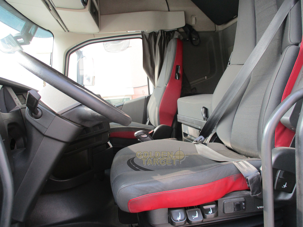Volvo FH460 6×2 Chassis en crédit-bail Volvo FH460 6×2 Chassis: photos 10