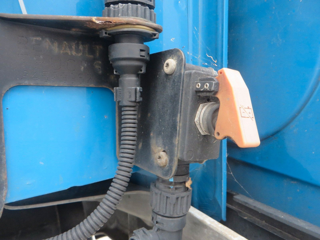 Renault T440 SC 4x2Tractor ADR - Tracteur routier: photos 5 Renault T440 SC 4x2Tractor ADR - Tracteur routier: photos 5