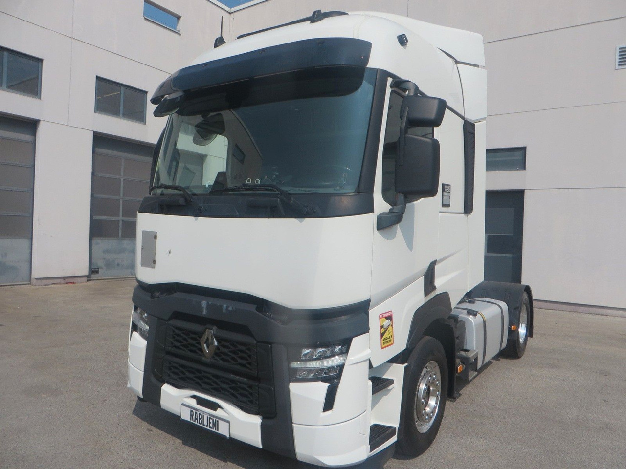 Renault T480 SC 4x2Tractor - Tracteur routier: photos 1 Renault T480 SC 4x2Tractor - Tracteur routier: photos 1