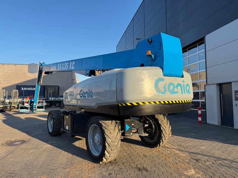 Genie SX 135 XC - Nacelle télescopique: photos 3 Genie SX 135 XC - Nacelle télescopique: photos 3