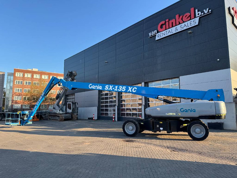 Genie SX 135 XC - Nacelle télescopique: photos 1 Genie SX 135 XC - Nacelle télescopique: photos 1