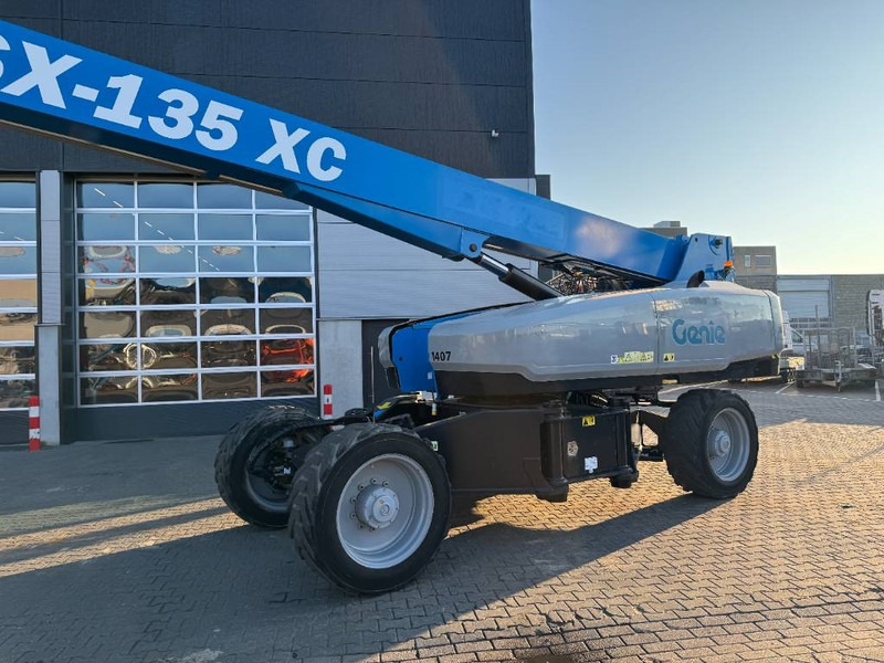 Genie SX 135 XC - Nacelle télescopique: photos 5 Genie SX 135 XC - Nacelle télescopique: photos 5