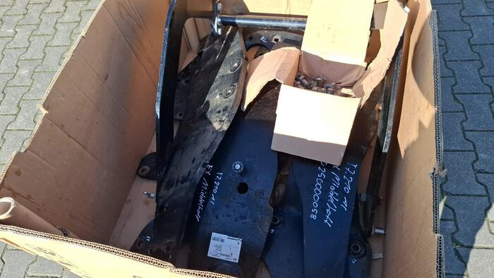 Alö Anbaukonsolen DM14324874 NewHolland Traktor T6. & T7 - Chargeur frontal pour tracteur: photos 4 Alö Anbaukonsolen DM14324874 NewHolland Traktor T6. & T7 - Chargeur frontal pour tracteur: photos 4