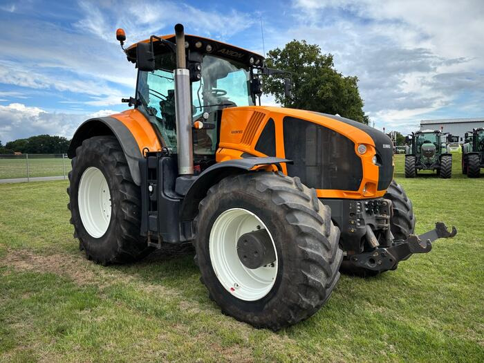 Tracteur agricole Claas Axion 920: photos 6