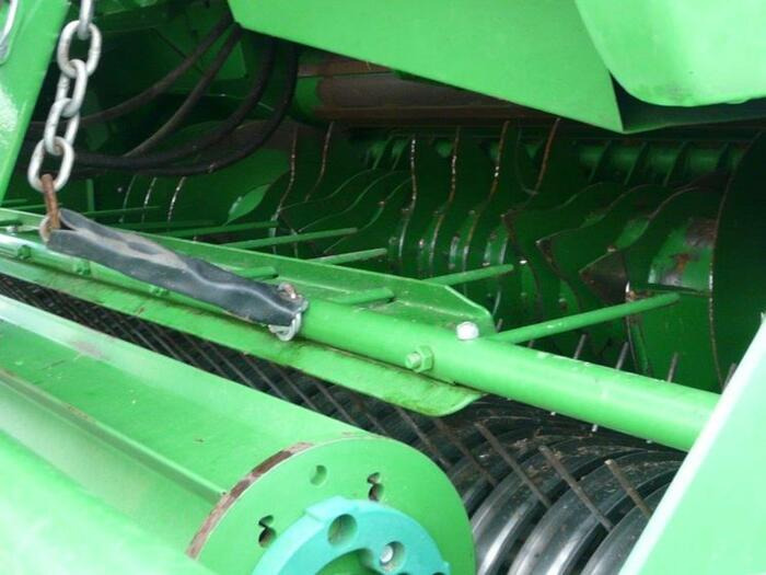 John Deere V461R - Presse à balles rondes: photos 4 John Deere V461R - Presse à balles rondes: photos 4