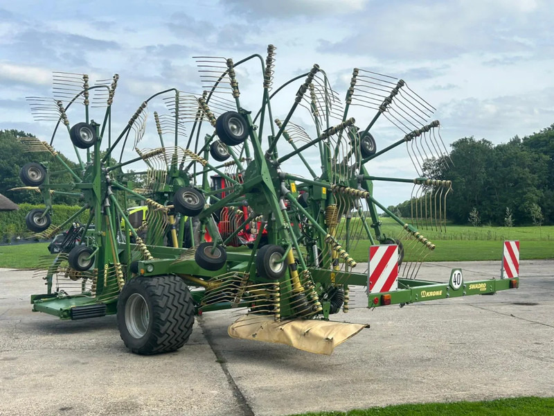 Krone Swadro 1400 Plus 4 Rotorhark Zwiller - Faneuse: photos 5 Krone Swadro 1400 Plus 4 Rotorhark Zwiller - Faneuse: photos 5