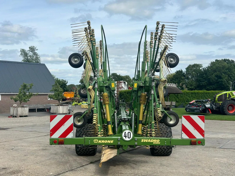 Krone Swadro 1400 Plus 4 Rotorhark Zwiller - Faneuse: photos 4 Krone Swadro 1400 Plus 4 Rotorhark Zwiller - Faneuse: photos 4