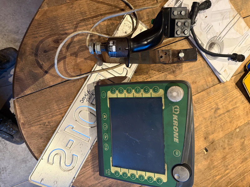 Krone Swadro 1400 Plus 4 rotorhark Zwiller - Faneuse: photos 3 Krone Swadro 1400 Plus 4 rotorhark Zwiller - Faneuse: photos 3