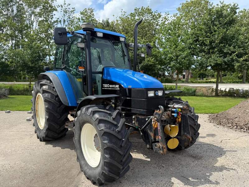 New Holland TS90 TS 90 FH FA Trekker EX OVERHEID - Tracteur agricole: photos 1 New Holland TS90 TS 90 FH FA Trekker EX OVERHEID - Tracteur agricole: photos 1