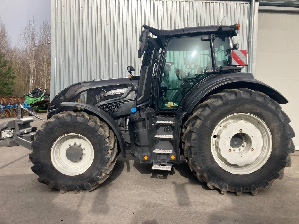 Valtra Q 305 - Tracteur agricole: photos 2 Valtra Q 305 - Tracteur agricole: photos 2