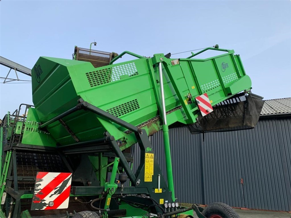 AVR
8200 Spirit Ekstra aksel med hjultræk - Arracheuse de pommes de terre: photos 4 AVR
8200 Spirit Ekstra aksel med hjultræk - Arracheuse de pommes de terre: photos 4