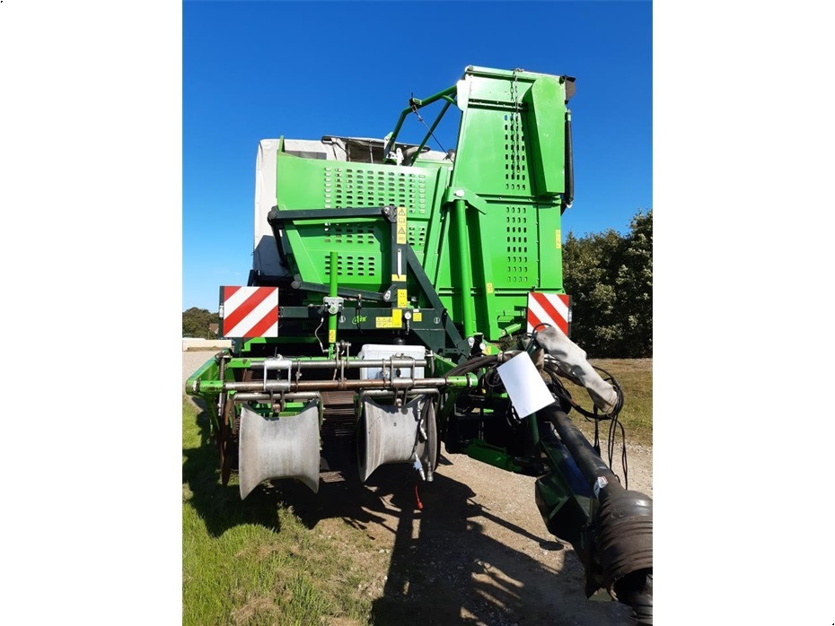 AVR
SPIRIT 9200 - Arracheuse de pommes de terre: photos 2 AVR
SPIRIT 9200 - Arracheuse de pommes de terre: photos 2