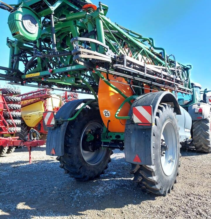 Amazone UX 6201 Super - 24-30-36m - Pulvérisateur traîné: photos 5 Amazone UX 6201 Super - 24-30-36m - Pulvérisateur traîné: photos 5