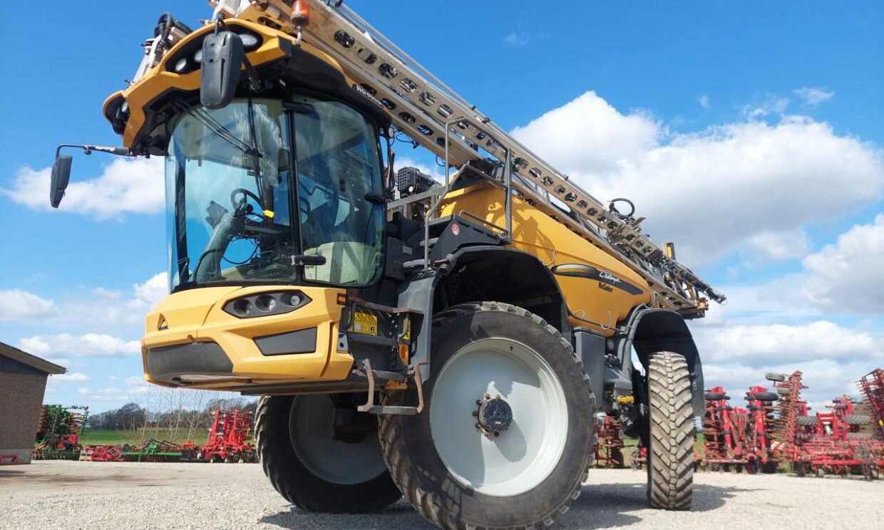 Challenger Rogator 655 B med GPS - Pulvé automoteur: photos 1 Challenger Rogator 655 B med GPS - Pulvé automoteur: photos 1