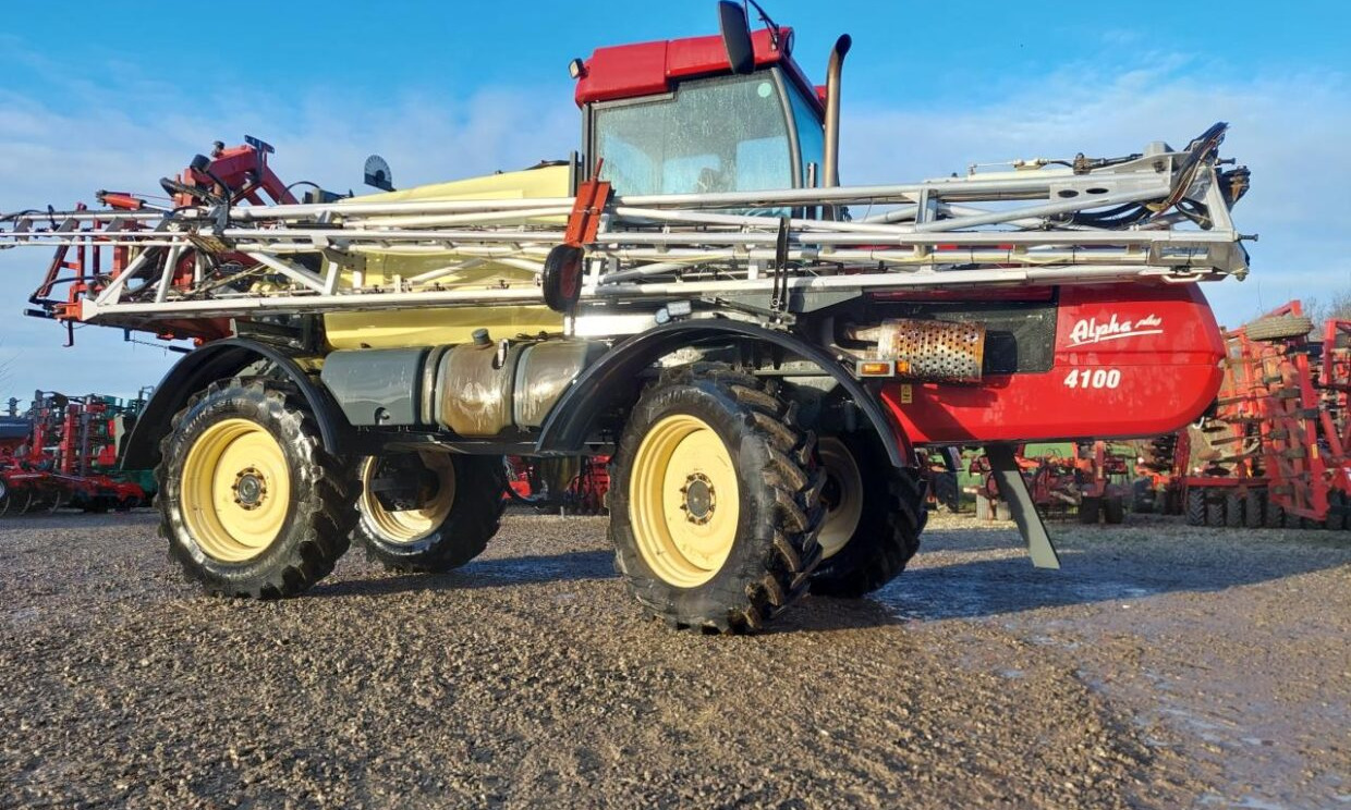 Hardi Alpha Plus 4100 - 36m med GPS - Pulvé automoteur: photos 2 Hardi Alpha Plus 4100 - 36m med GPS - Pulvé automoteur: photos 2