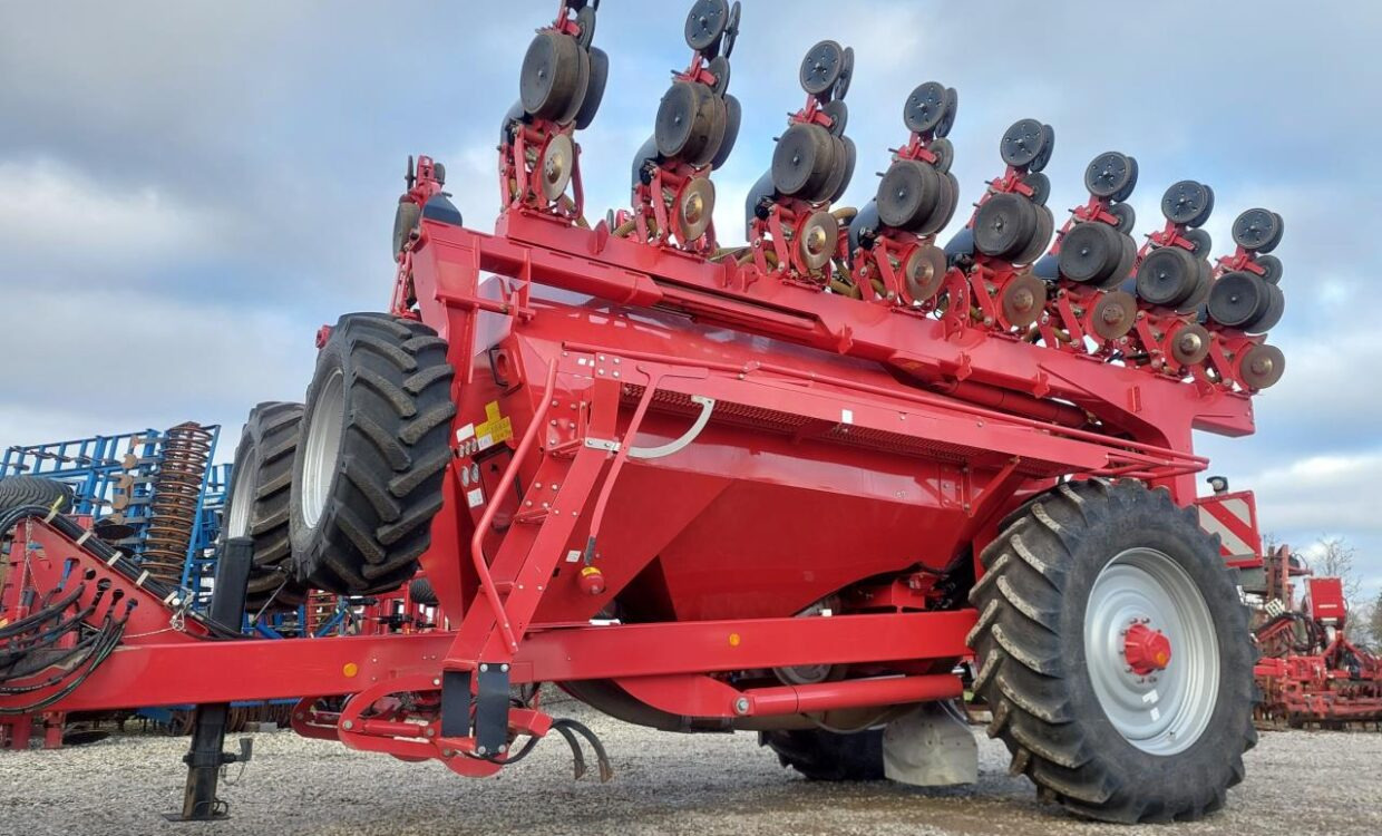 Horsch Maestro 16.75 SW - Semoir monograine: photos 1 Horsch Maestro 16.75 SW - Semoir monograine: photos 1