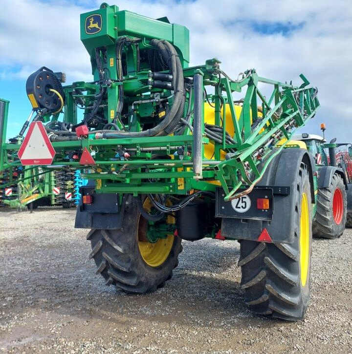 John Deere R962i - 28m - Pulvérisateur traîné: photos 4 John Deere R962i - 28m - Pulvérisateur traîné: photos 4