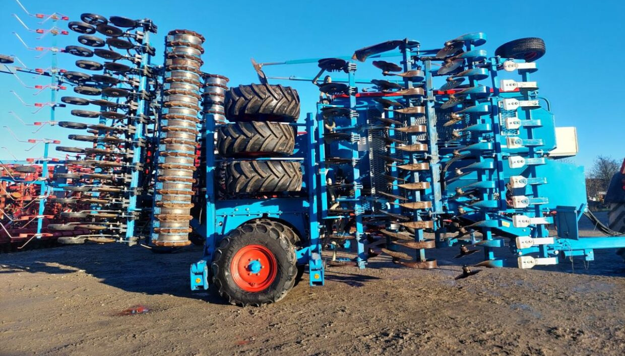 Lemken COMPACT-SOLITAIR 9/600 K HD - Semoir: photos 1 Lemken COMPACT-SOLITAIR 9/600 K HD - Semoir: photos 1