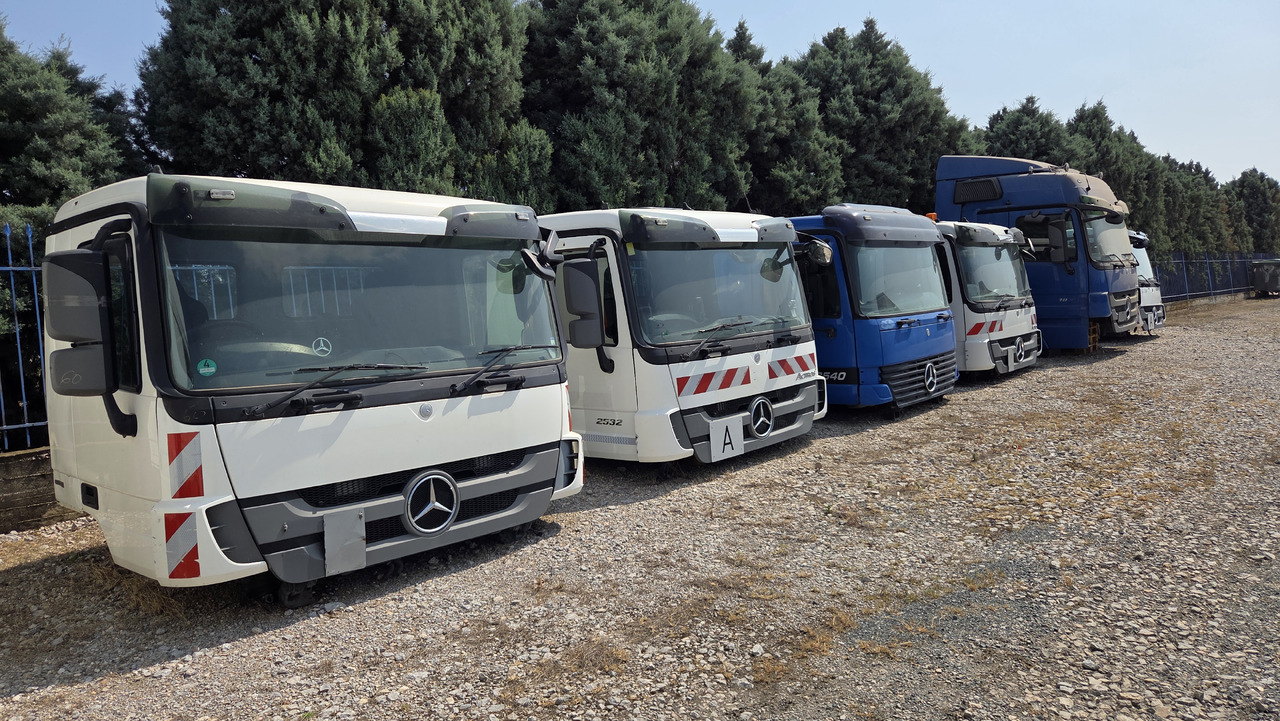 MERCEDES-BENZ ACTROS MP1-MP2-MP3 - Cabine: photos 4 MERCEDES-BENZ ACTROS MP1-MP2-MP3 - Cabine: photos 4