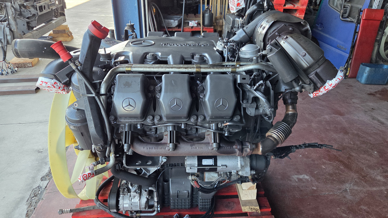 MERCEDES-BENZ ACTROS MP3 OM 501 LA EURO 5 - Moteur: photos 2 MERCEDES-BENZ ACTROS MP3 OM 501 LA EURO 5 - Moteur: photos 2