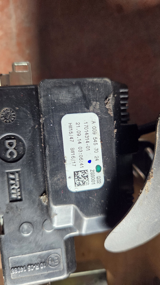 MERCEDES-BENZ ACTROS MP4 - Commutateur de colonne de direction pour Camion: photos 5 MERCEDES-BENZ ACTROS MP4 - Commutateur de colonne de direction pour Camion: photos 5