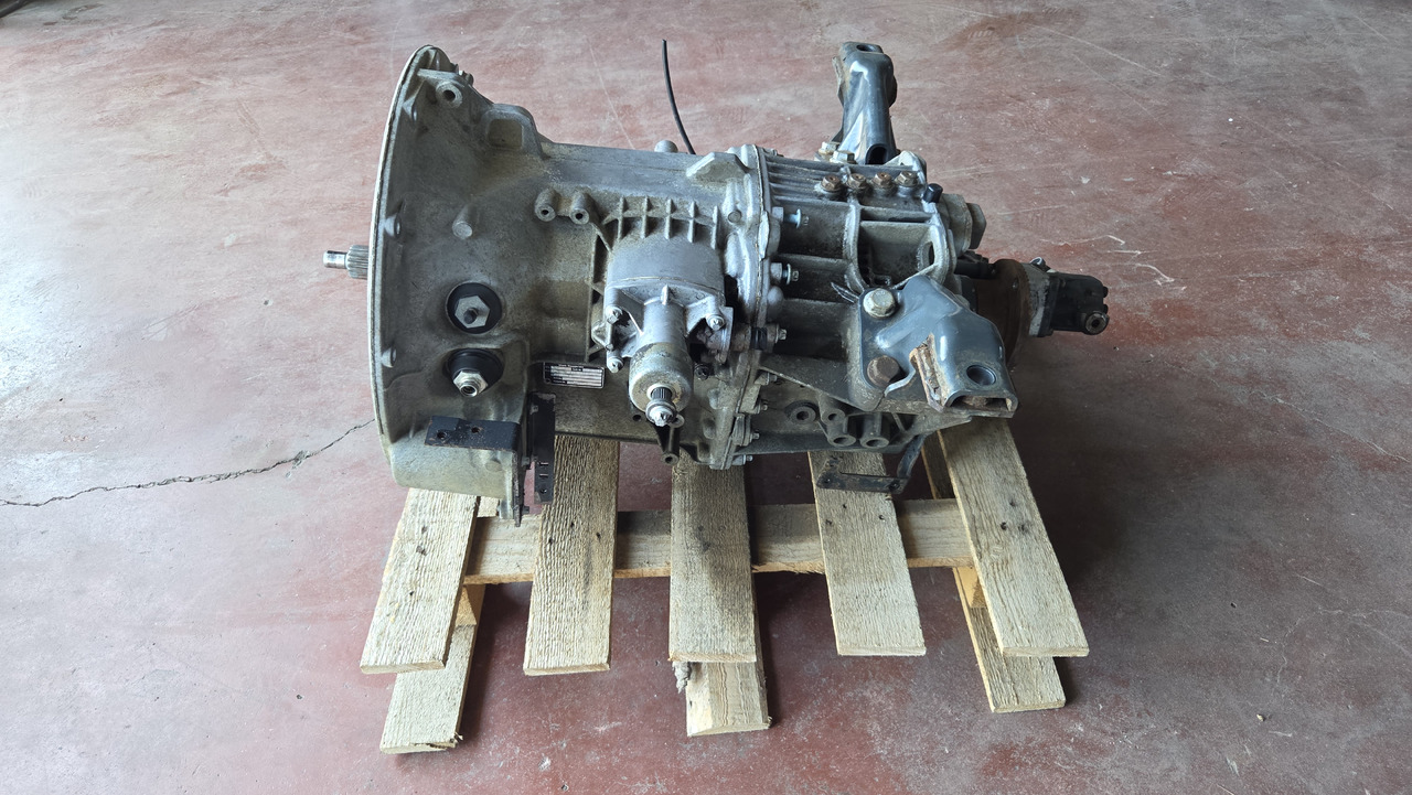 MERCEDES-BENZ GEARBOX G 85-6 - Boîte de vitesse: photos 1 MERCEDES-BENZ GEARBOX G 85-6 - Boîte de vitesse: photos 1