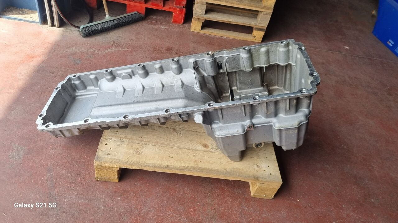 Mercedes-Benz OIL PAN ACTROS MP4 A4730102213 Mercedes-Benz ACTROS MP4 EURO 6 - Carter pour Camion: photos 5 Mercedes-Benz OIL PAN ACTROS MP4 A4730102213 Mercedes-Benz ACTROS MP4 EURO 6 - Carter pour Camion: photos 5