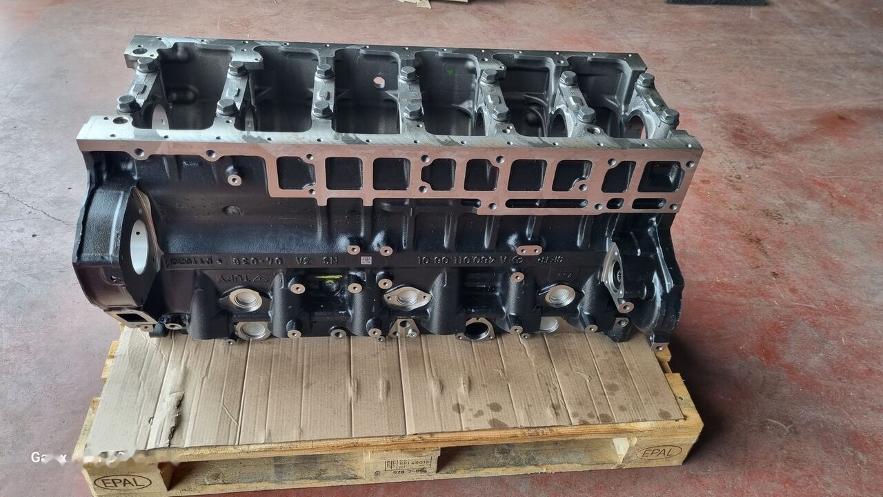 Mercedes-Benz OM 460 LA A 4600110601 Mercedes-Benz TOYRISMO - TRAVEGO - Bloc-cylindres pour Bus: photos 5 Mercedes-Benz OM 460 LA A 4600110601 Mercedes-Benz TOYRISMO - TRAVEGO - Bloc-cylindres pour Bus: photos 5