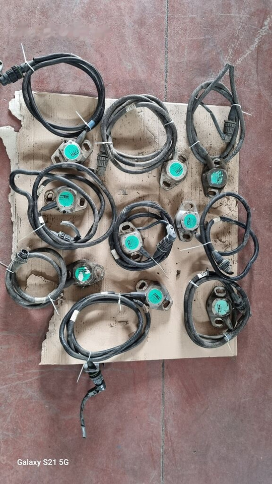 TRW STEERING ANGLE SENSOR Mercedes-Benz ACTROS MP2 MP3 - Bloc de gestion pour Camion: photos 5 TRW STEERING ANGLE SENSOR Mercedes-Benz ACTROS MP2 MP3 - Bloc de gestion pour Camion: photos 5