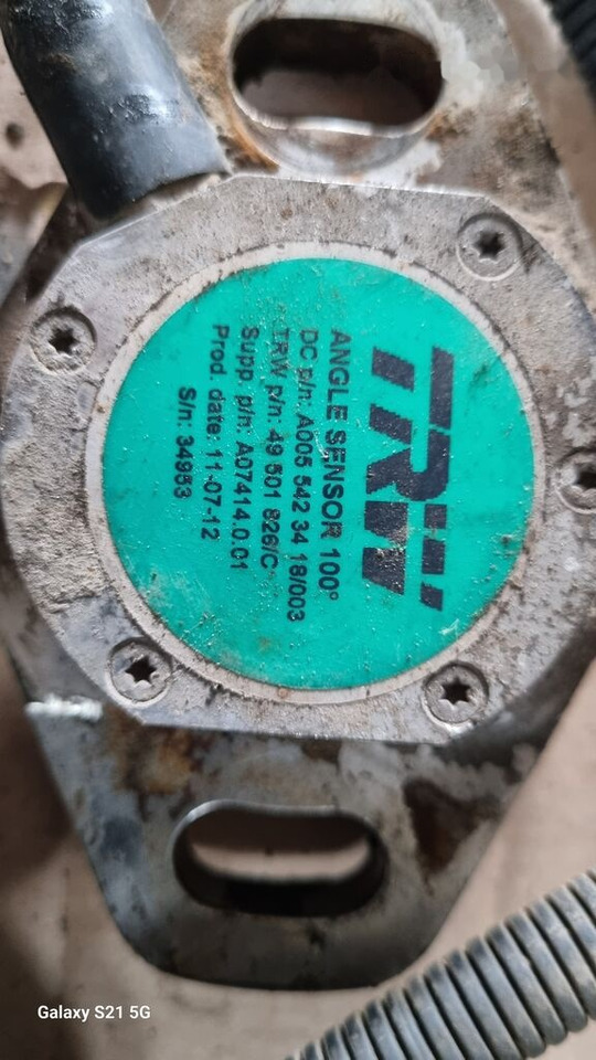 TRW STEERING ANGLE SENSOR Mercedes-Benz ACTROS MP2 MP3 - Bloc de gestion pour Camion: photos 1 TRW STEERING ANGLE SENSOR Mercedes-Benz ACTROS MP2 MP3 - Bloc de gestion pour Camion: photos 1