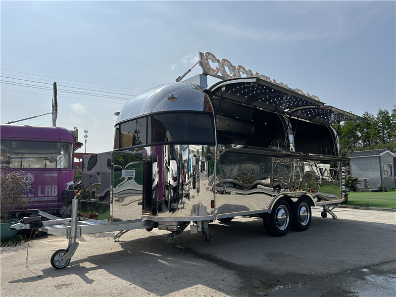 Cocktails Food Trailer Airstream Beer Food Truck - Remorque magasin: photos 2 Cocktails Food Trailer Airstream Beer Food Truck - Remorque magasin: photos 2