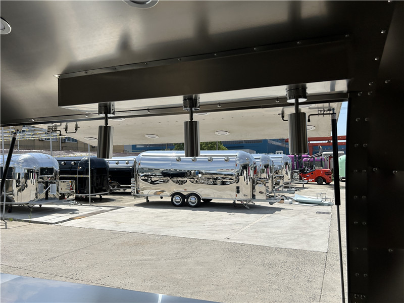 Remorque magasin pour transport de la nourriture European Food Truck Crepe,Burger,Grilled Sausage,Lángos Food Trailer: photos 18 Remorque magasin pour transport de la nourriture European Food Truck Crepe,Burger,Grilled Sausage,Lángos Food Trailer: photos 18