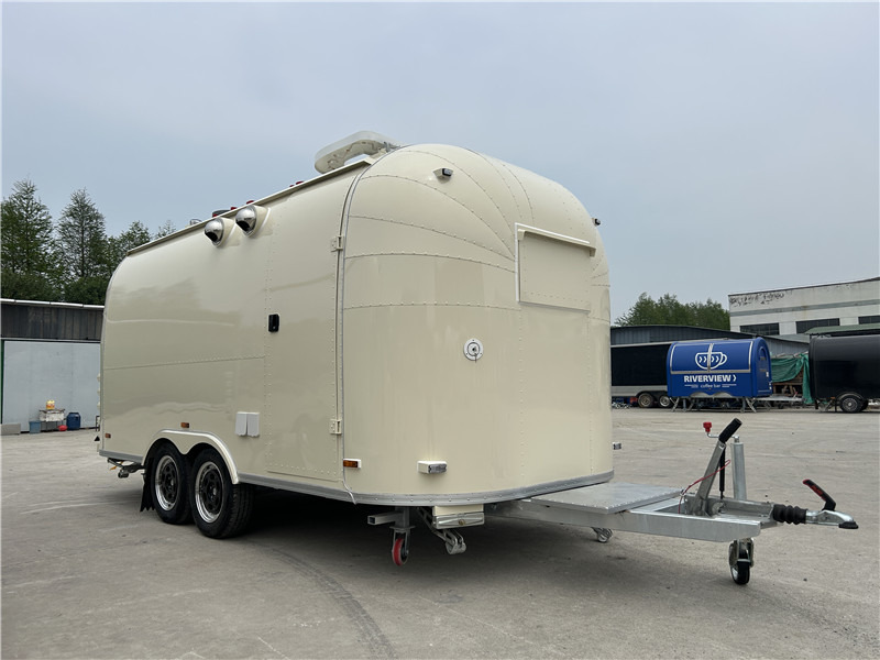 European Food Truck Pizza Food Truck, Smash Burger Foodtruck - Remorque magasin: photos 5 European Food Truck Pizza Food Truck, Smash Burger Foodtruck - Remorque magasin: photos 5