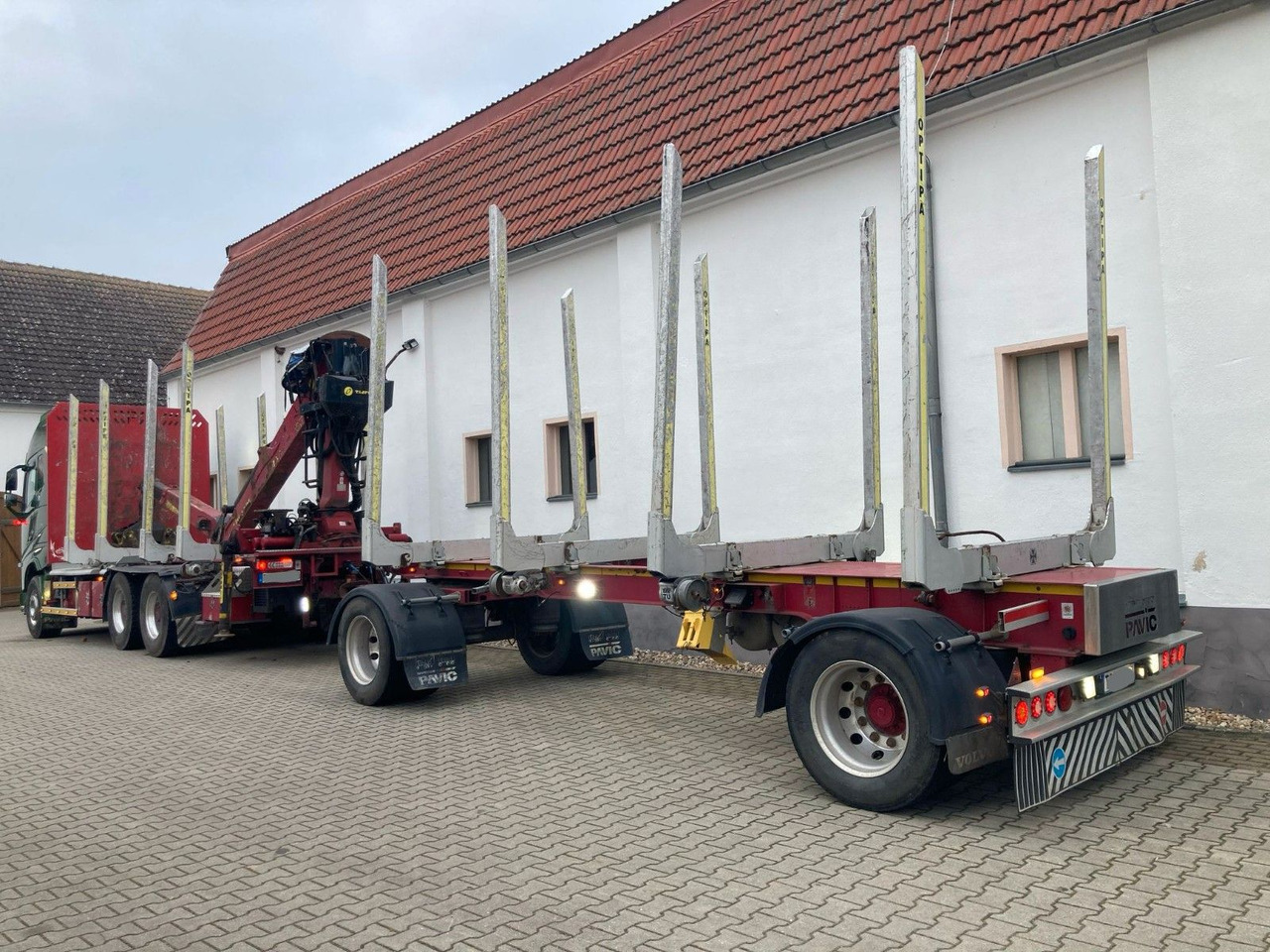 Volvo FH 64 R - 540 6x4 Kurzholzzug - Camion grumier: photos 5 Volvo FH 64 R - 540 6x4 Kurzholzzug - Camion grumier: photos 5