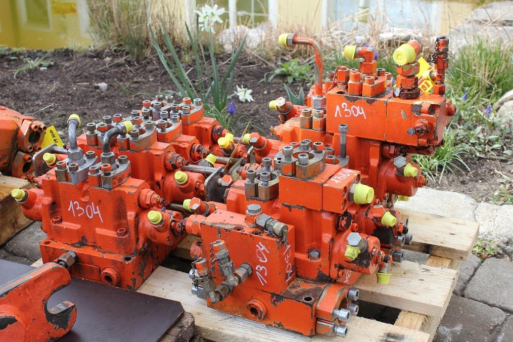 Atlas 1304 - Valve hydraulique pour Engins de chantier: photos 2 Atlas 1304 - Valve hydraulique pour Engins de chantier: photos 2