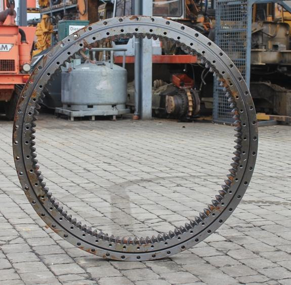 Atlas 1704 - Couronne d'orientation pour Engins de chantier: photos 1 Atlas 1704 - Couronne d'orientation pour Engins de chantier: photos 1