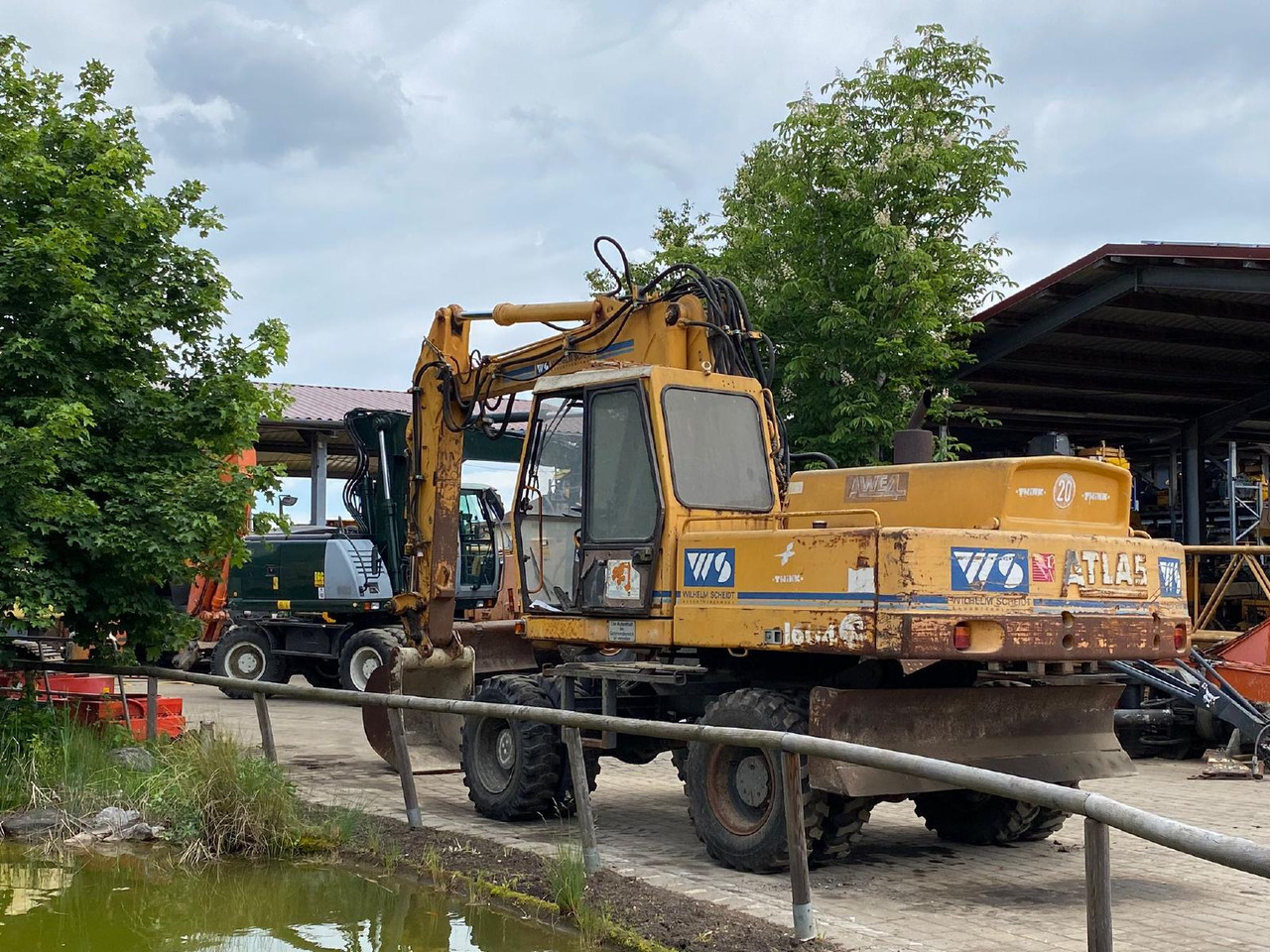 Atlas AB 1604 - Pelle sur pneus: photos 5 Atlas AB 1604 - Pelle sur pneus: photos 5