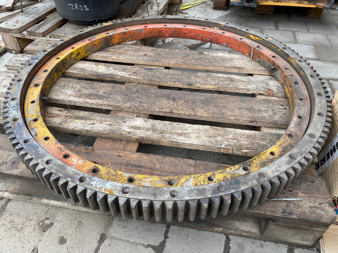 Atlas , O&K - Couronne d'orientation pour Engins de chantier: photos 1 Atlas , O&K - Couronne d'orientation pour Engins de chantier: photos 1