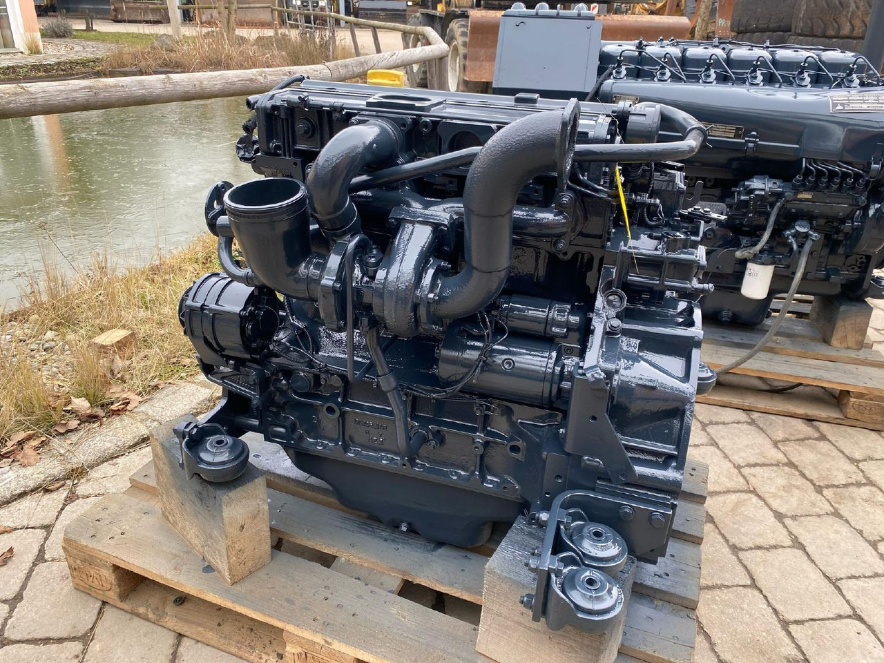 Deutz BF4M1013 aus Furukawa 320E - Moteur pour Engins de chantier: photos 1 Deutz BF4M1013 aus Furukawa 320E - Moteur pour Engins de chantier: photos 1