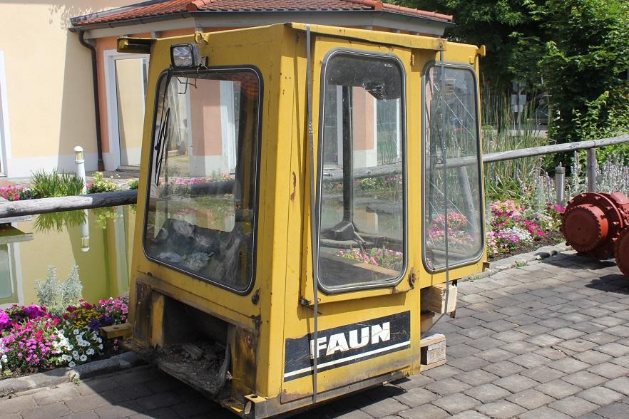 Faun F 1310 - Cabine pour Engins de chantier: photos 1 Faun F 1310 - Cabine pour Engins de chantier: photos 1