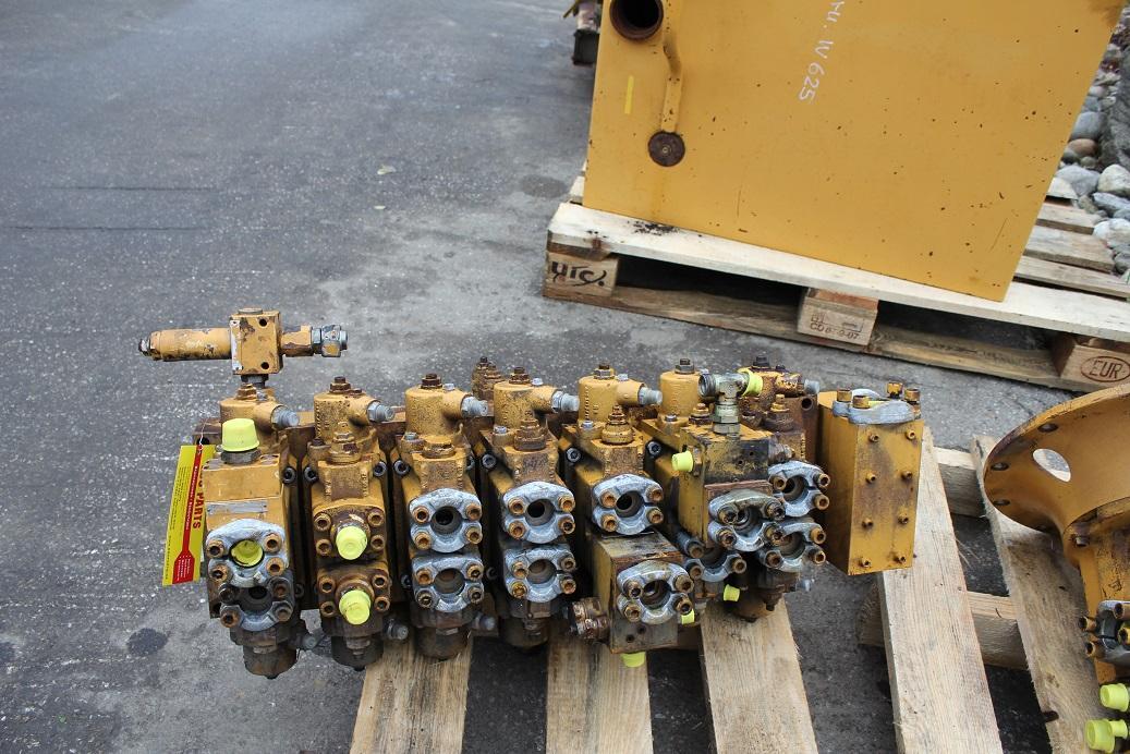 Furukawa W 625 - Valve hydraulique pour Engins de chantier: photos 4 Furukawa W 625 - Valve hydraulique pour Engins de chantier: photos 4