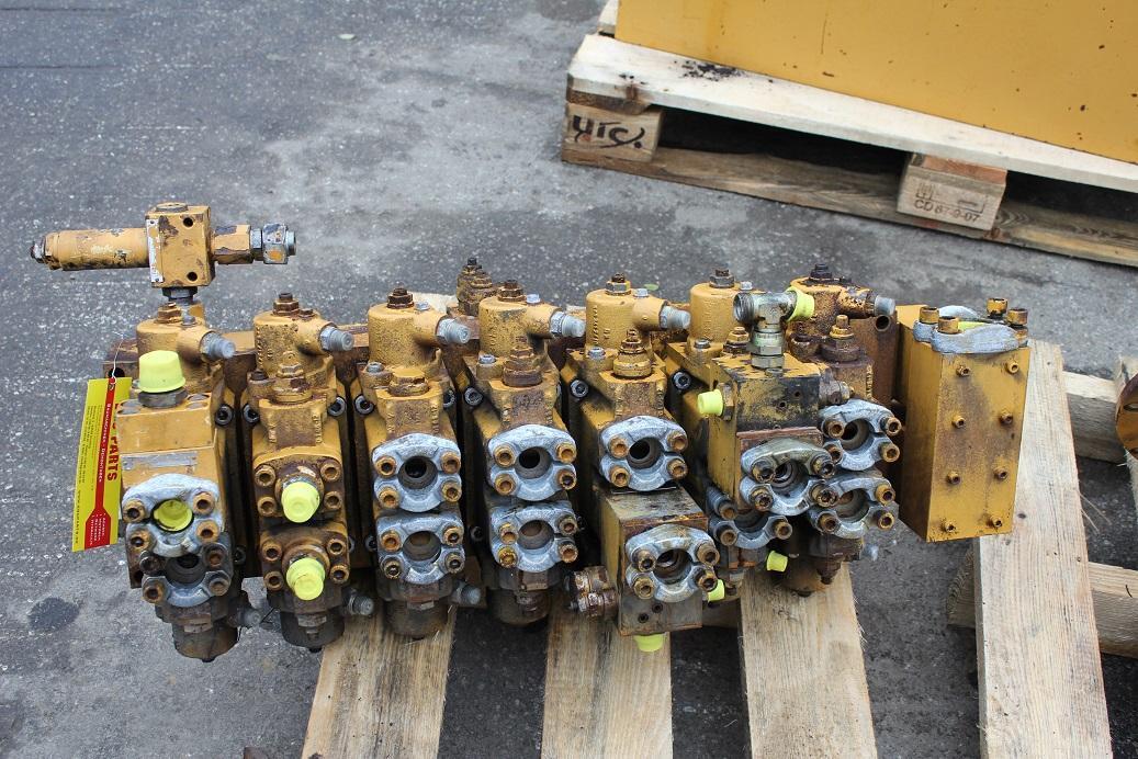 Furukawa W 625 - Valve hydraulique pour Engins de chantier: photos 2 Furukawa W 625 - Valve hydraulique pour Engins de chantier: photos 2