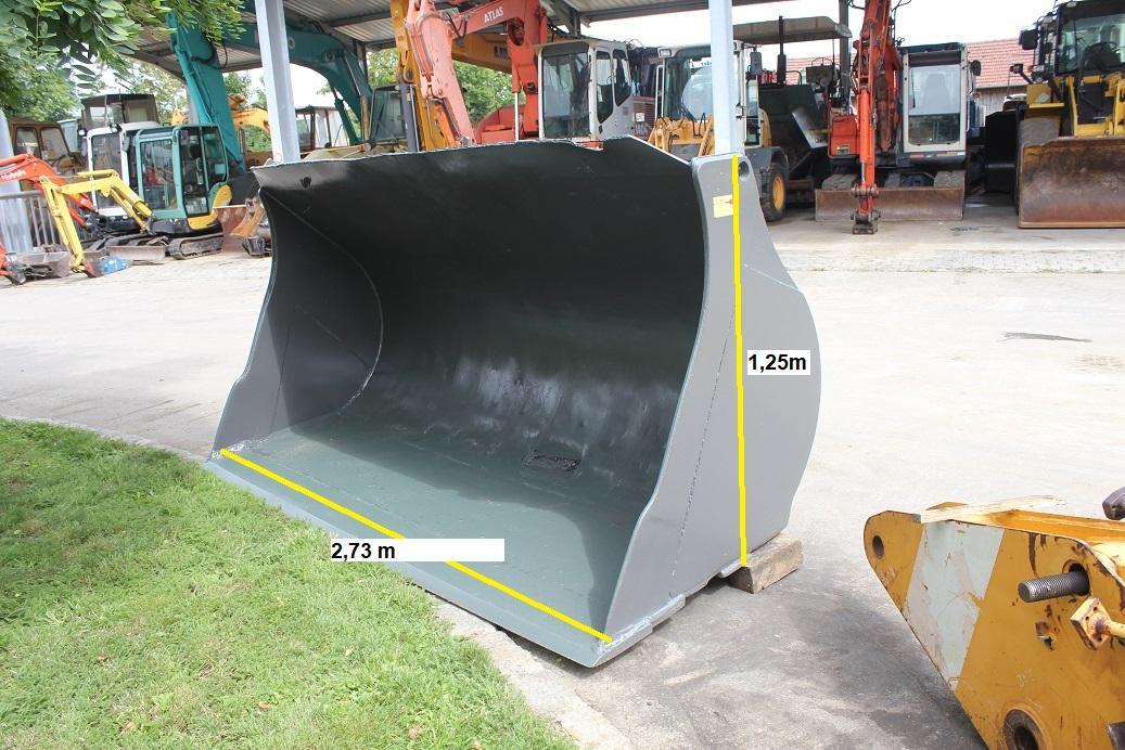 Hanomag 60E - Godet pour chargeur: photos 1 Hanomag 60E - Godet pour chargeur: photos 1