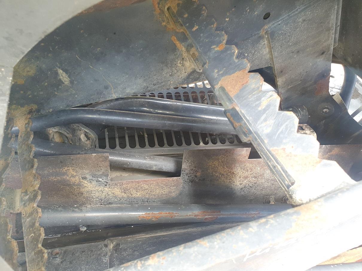 Hitachi ZW 220 - Carrosserie et extérieur pour Chargeuse sur pneus: photos 5 Hitachi ZW 220 - Carrosserie et extérieur pour Chargeuse sur pneus: photos 5