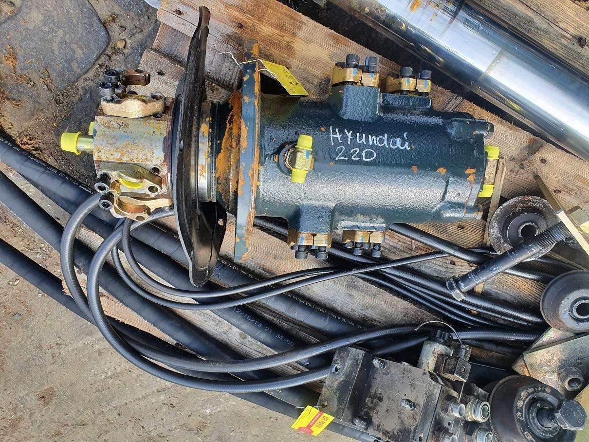Hyundai Robex 220 LC 9A - Hydraulique pour Engins de chantier: photos 2 Hyundai Robex 220 LC 9A - Hydraulique pour Engins de chantier: photos 2