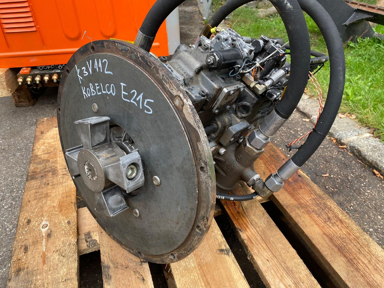 Kawasaki K3V112 aus Fiat Kobelco E 215 - Pompe hydraulique pour Engins de chantier: photos 4 Kawasaki K3V112 aus Fiat Kobelco E 215 - Pompe hydraulique pour Engins de chantier: photos 4