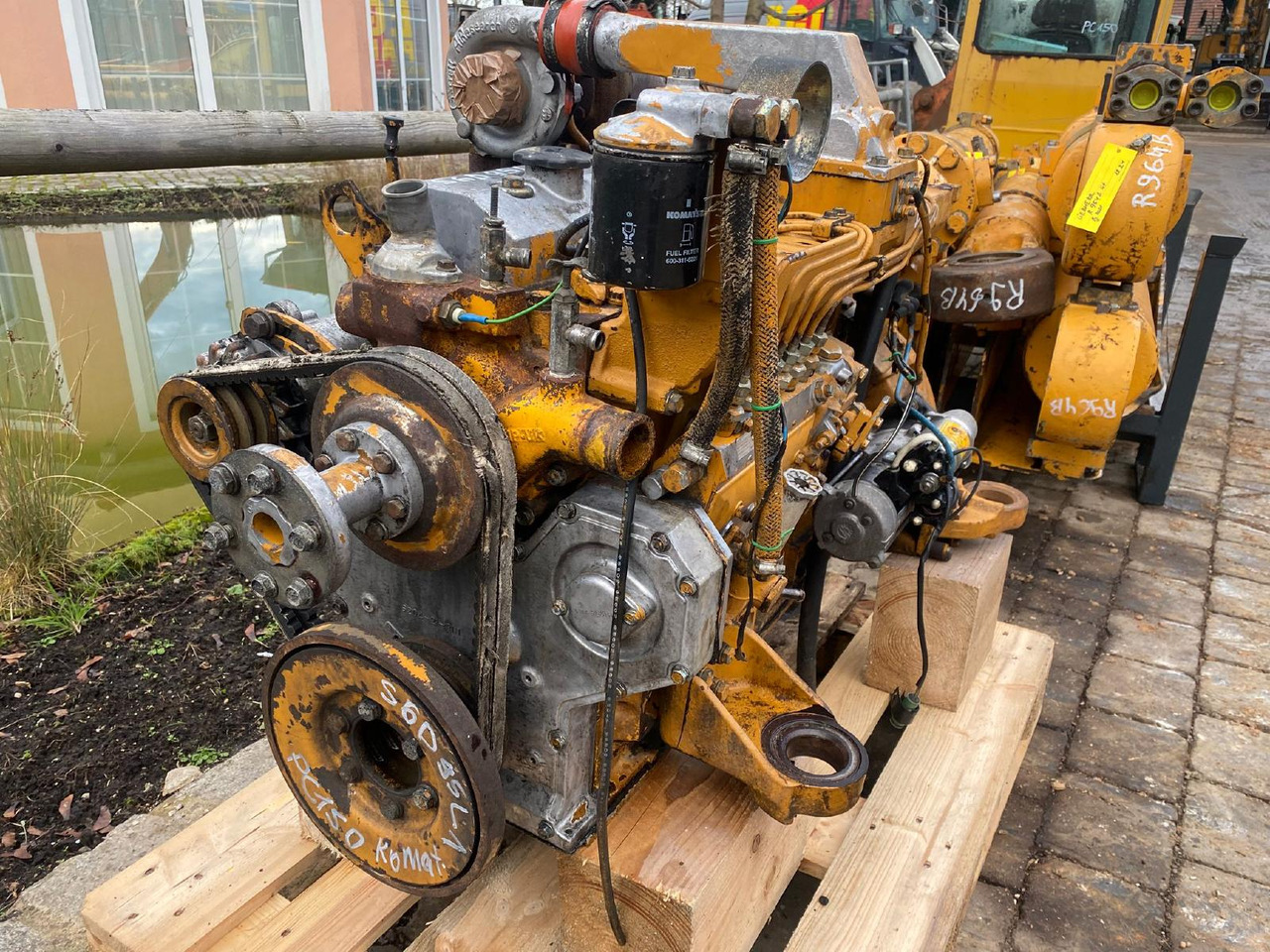Komatsu S6D95L-1 aus PC 150 - Moteur pour Engins de chantier: photos 5 Komatsu S6D95L-1 aus PC 150 - Moteur pour Engins de chantier: photos 5